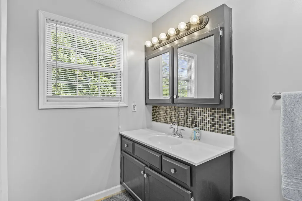 320 Kings Trace Drive Berea KY 40403