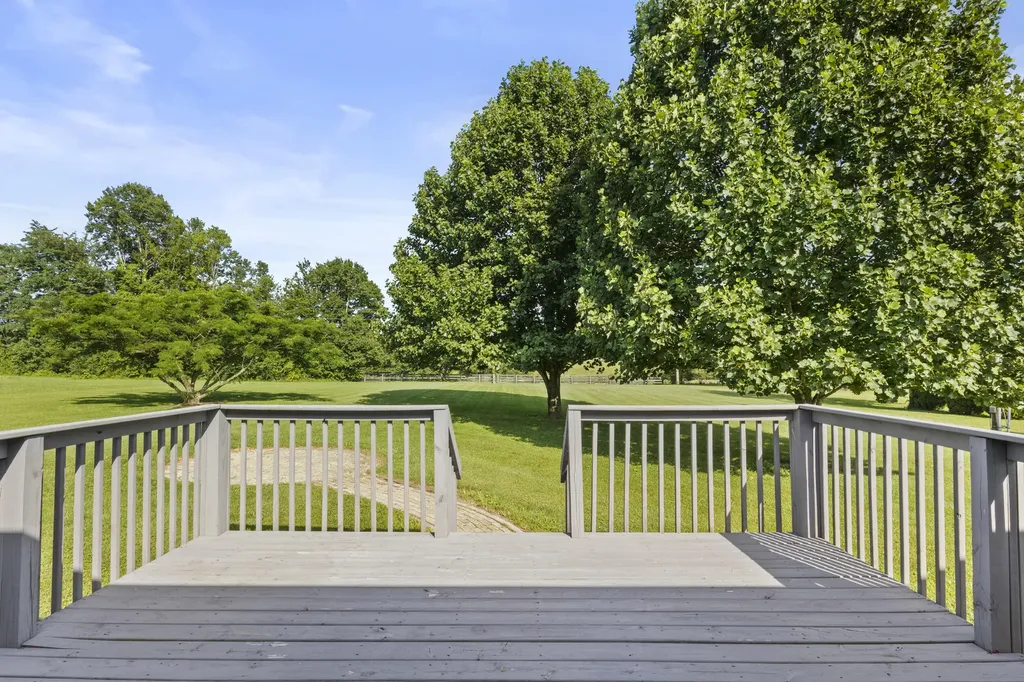320 Kings Trace Drive Berea KY 40403