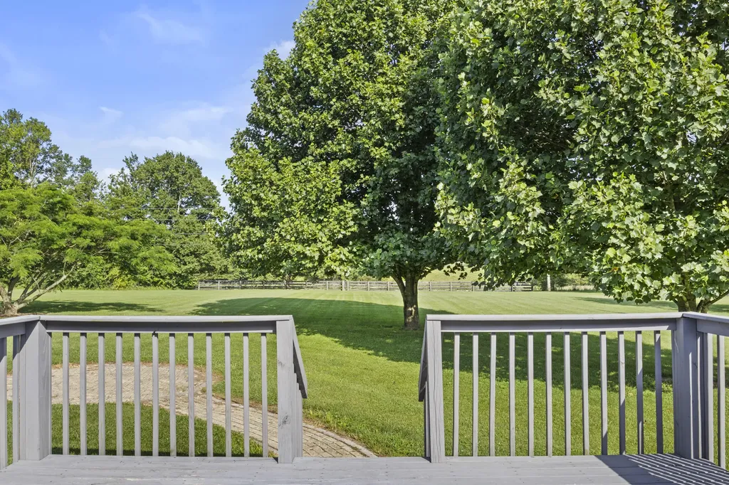 320 Kings Trace Drive Berea KY 40403