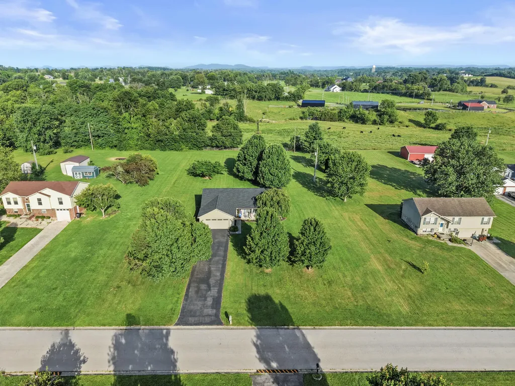 320 Kings Trace Drive Berea KY 40403