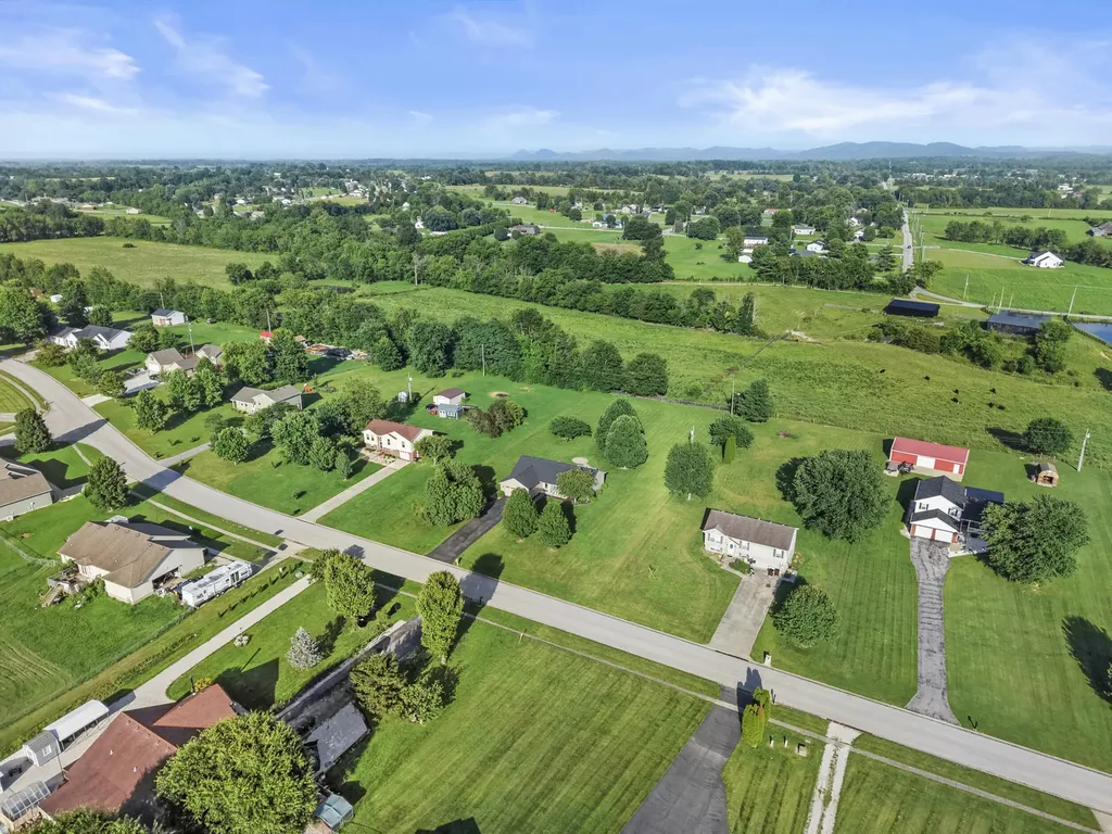 320 Kings Trace Drive Berea KY 40403