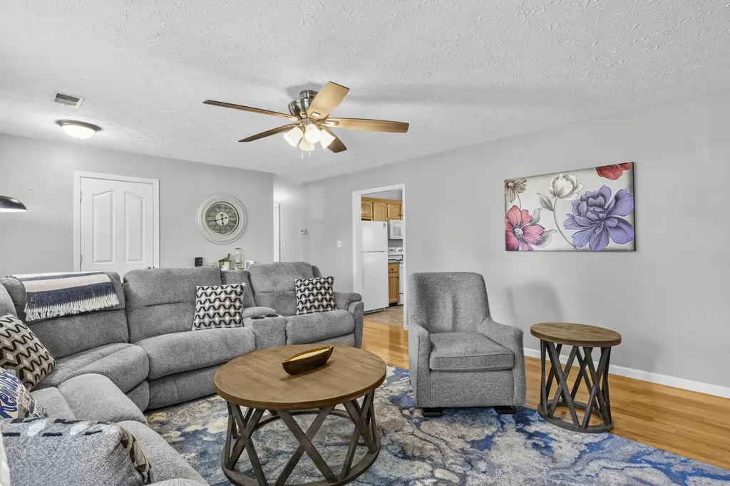 320 Kings Trace Drive Berea KY 40403