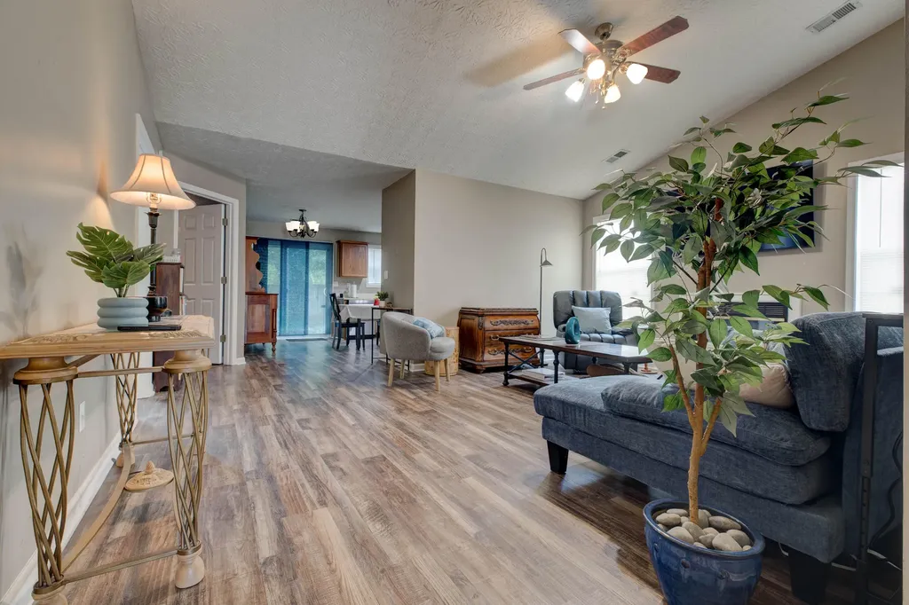 124 W Chopin Way Georgetown KY 40324