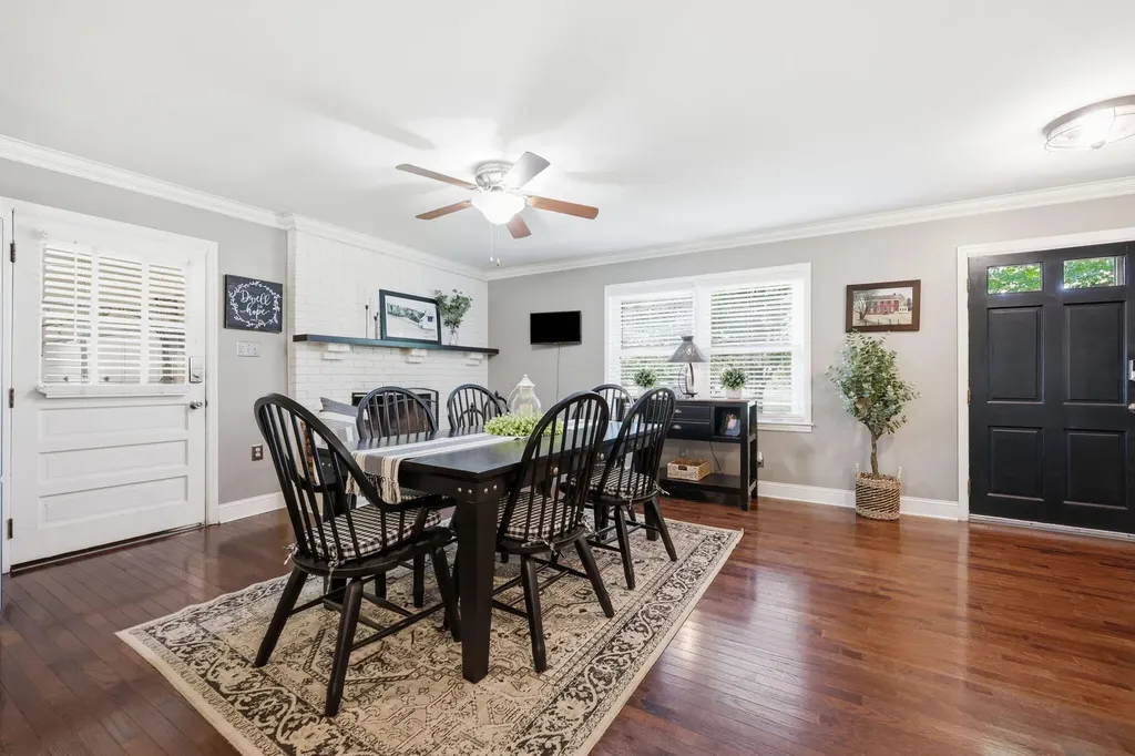 5061 Mt Horeb Pike Lexington KY 40511
