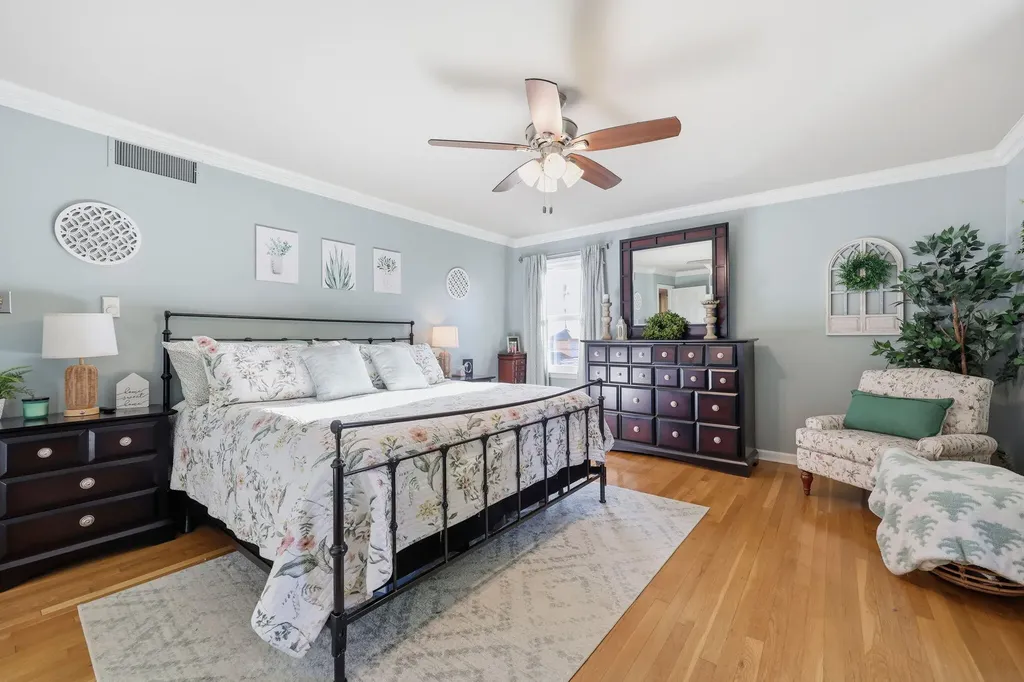 5061 Mt Horeb Pike Lexington KY 40511