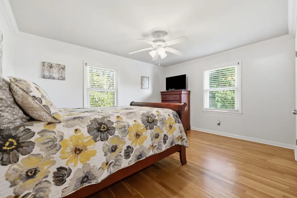 5061 Mt Horeb Pike Lexington KY 40511