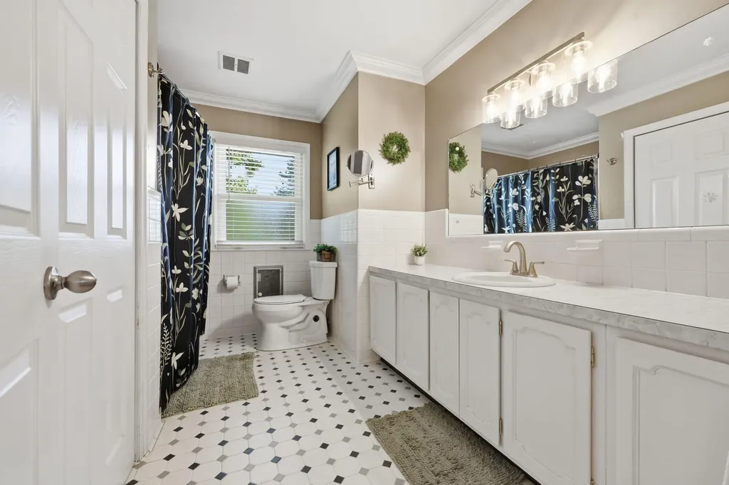 5061 Mt Horeb Pike Lexington KY 40511