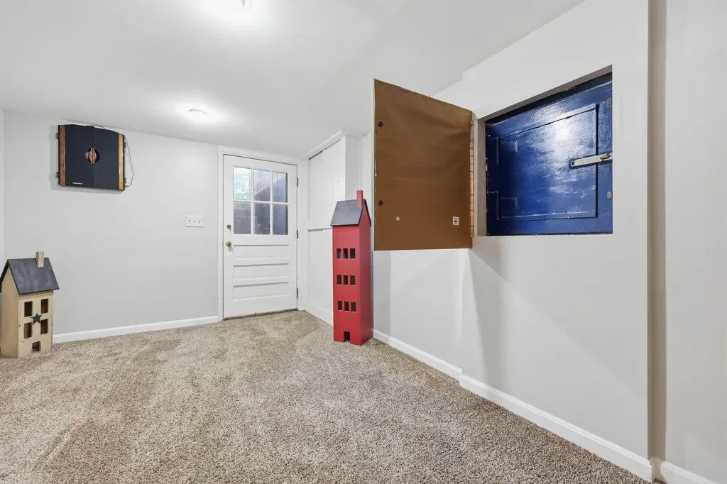 5061 Mt Horeb Pike Lexington KY 40511