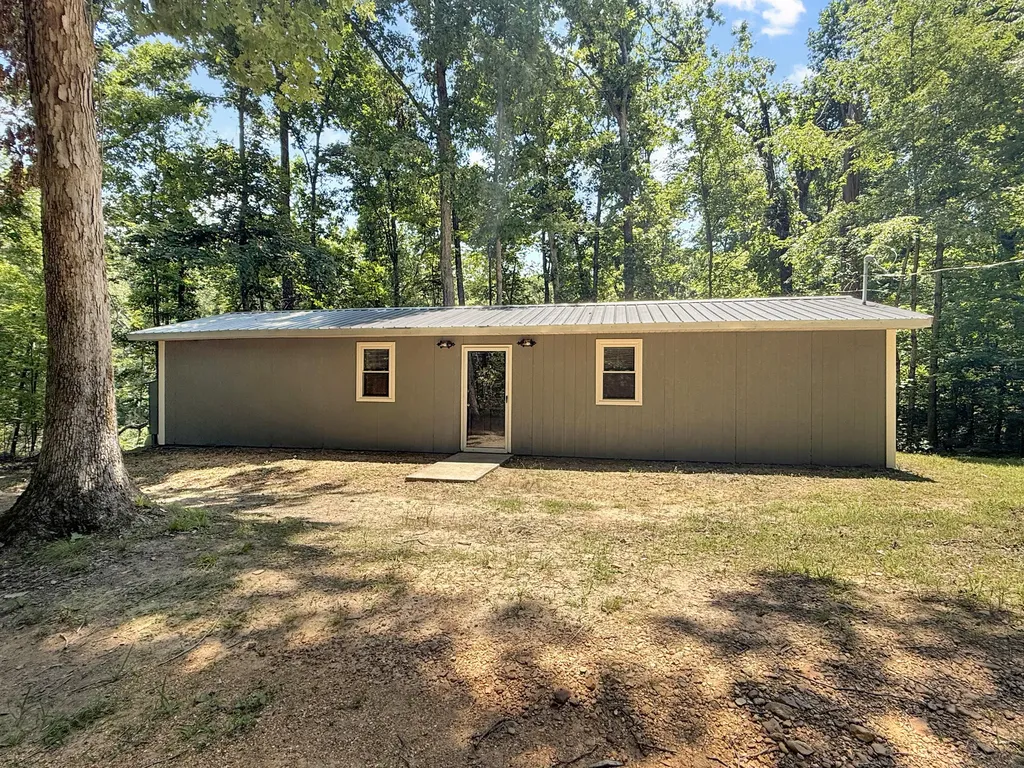144 A Hesley Drive New Concord KY 42076