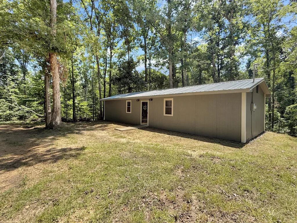 144 A Hesley Drive New Concord KY 42076