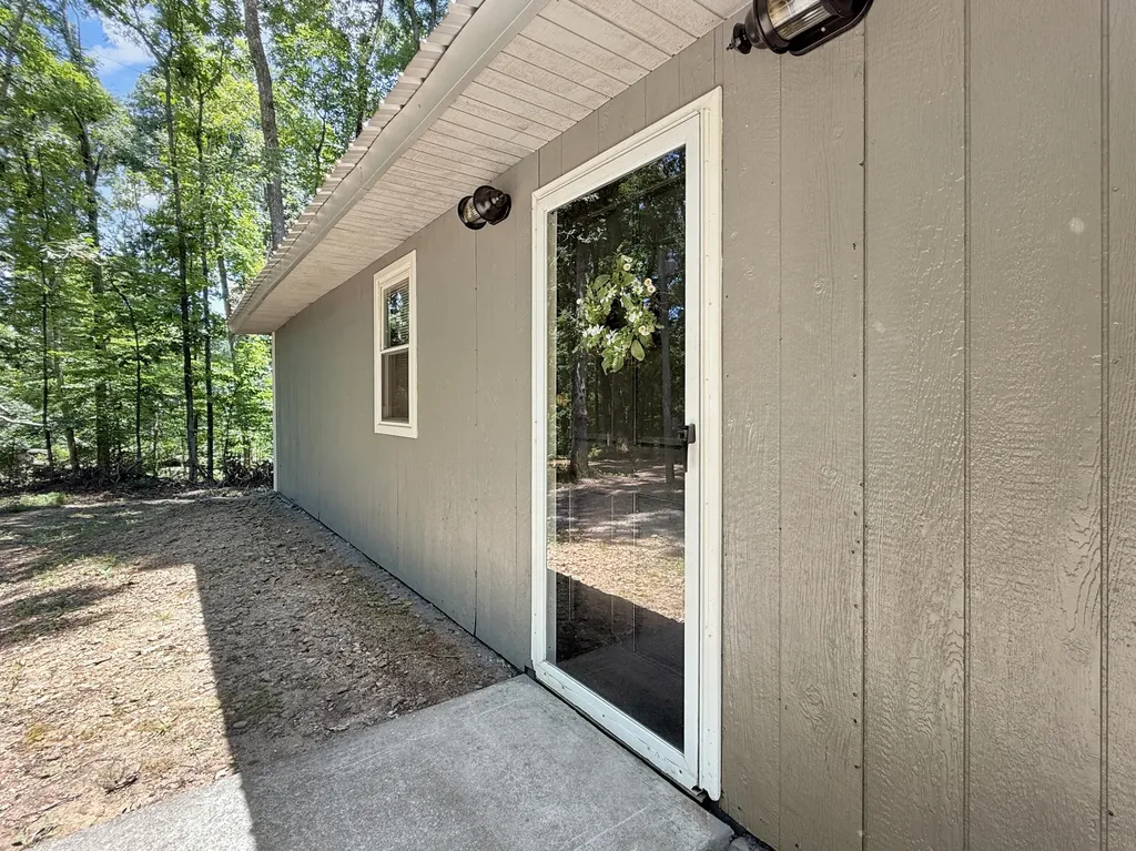 144 A Hesley Drive New Concord KY 42076