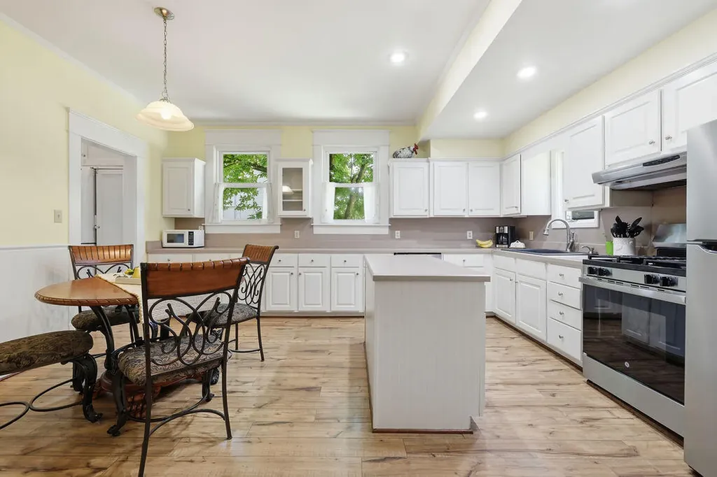 615 S 2nd Street Mayfield KY 42066