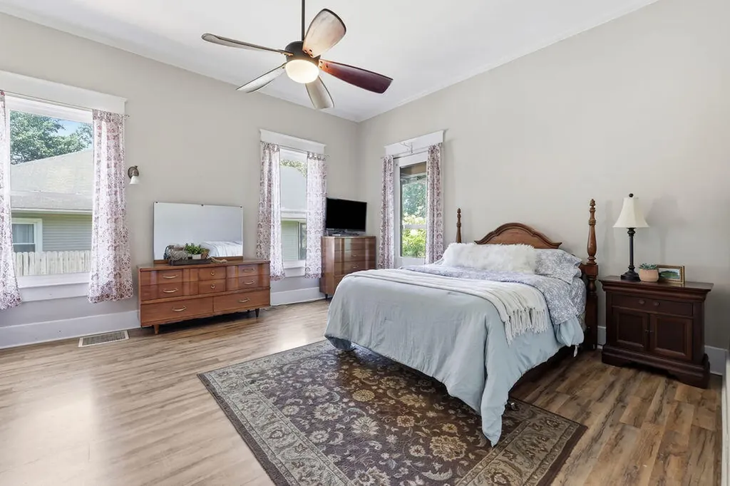615 S 2nd Street Mayfield KY 42066
