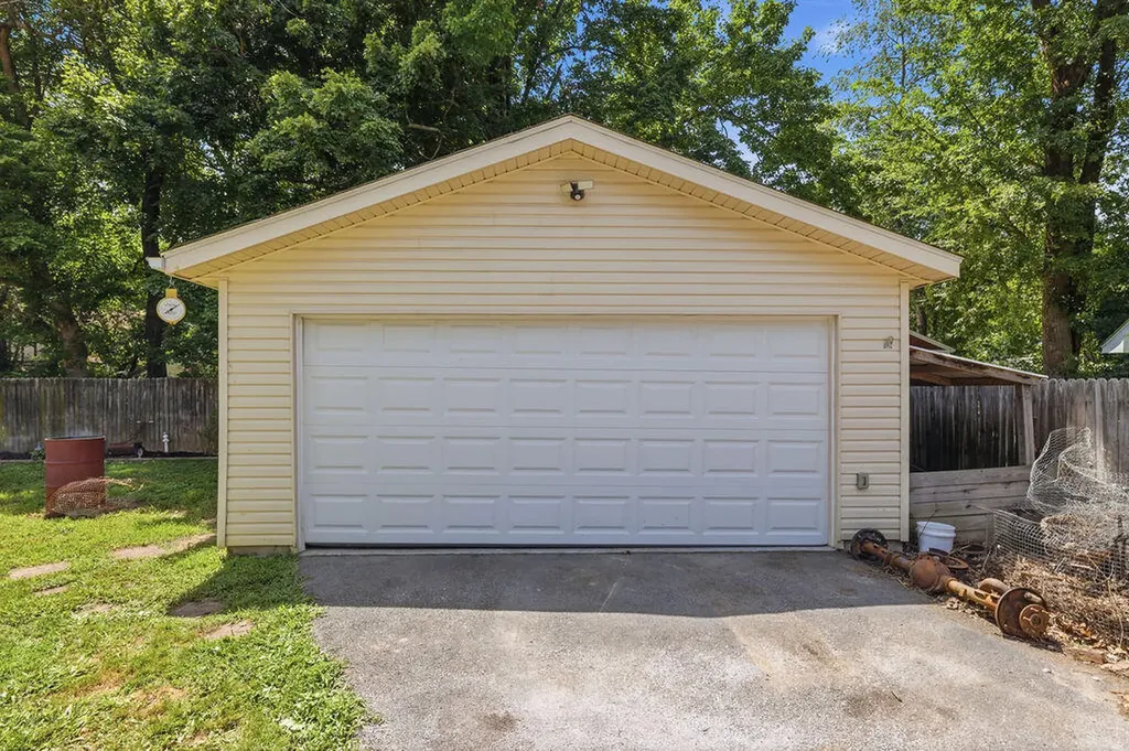 615 S 2nd Street Mayfield KY 42066
