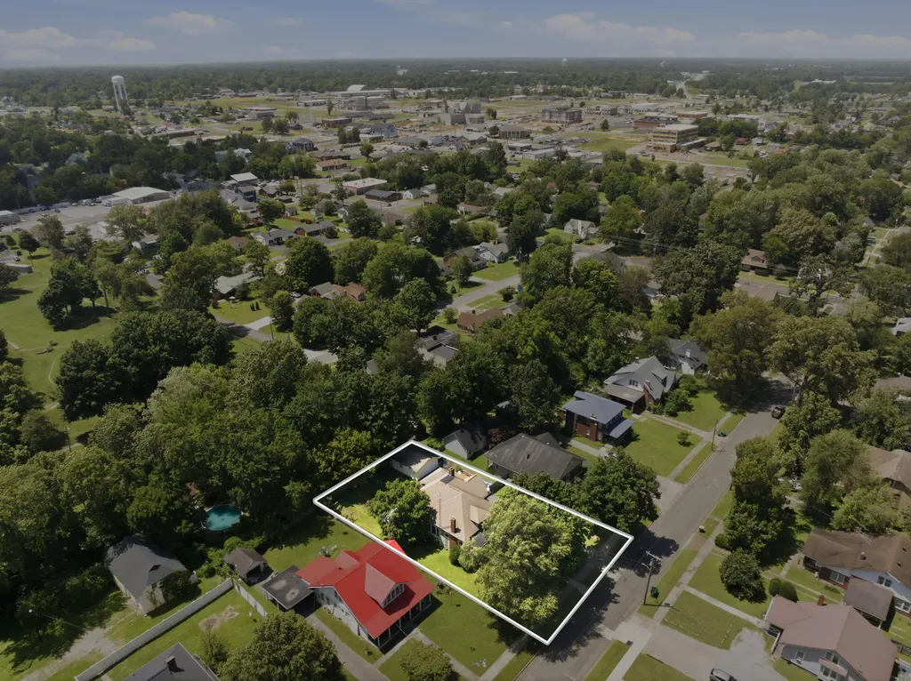 615 S 2nd Street Mayfield KY 42066