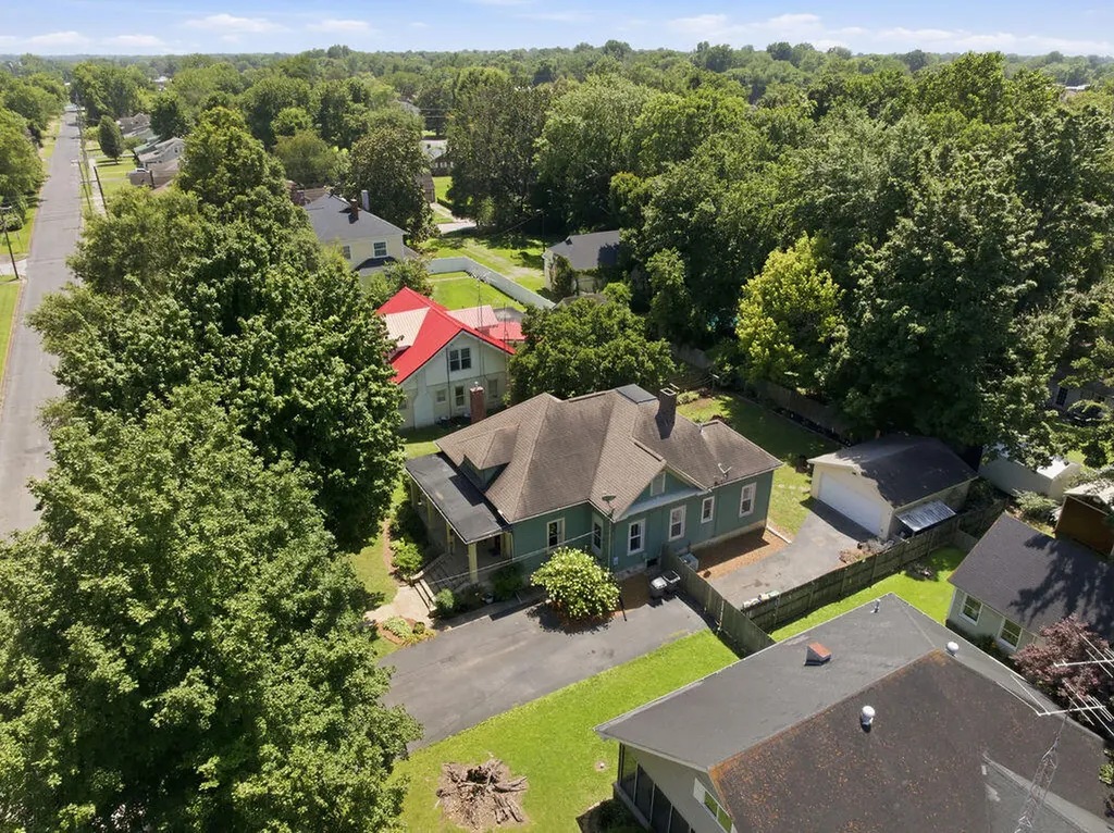 615 S 2nd Street Mayfield KY 42066