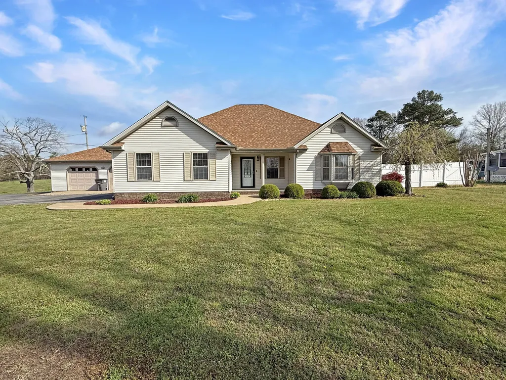 150 Wrather Road Murray KY 42071