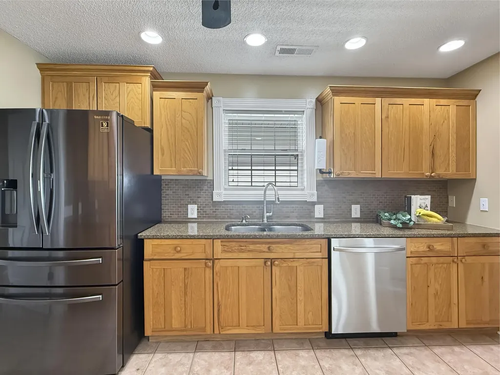 150 Wrather Road Murray KY 42071