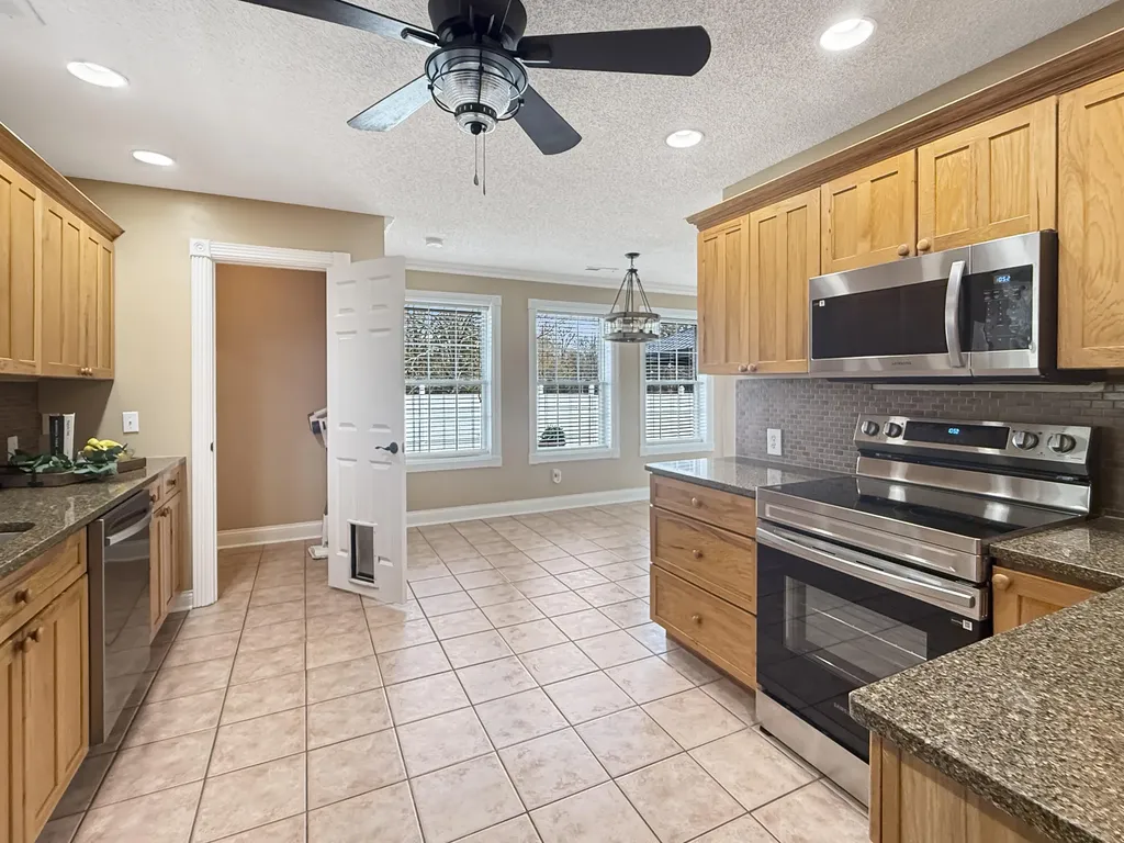 150 Wrather Road Murray KY 42071