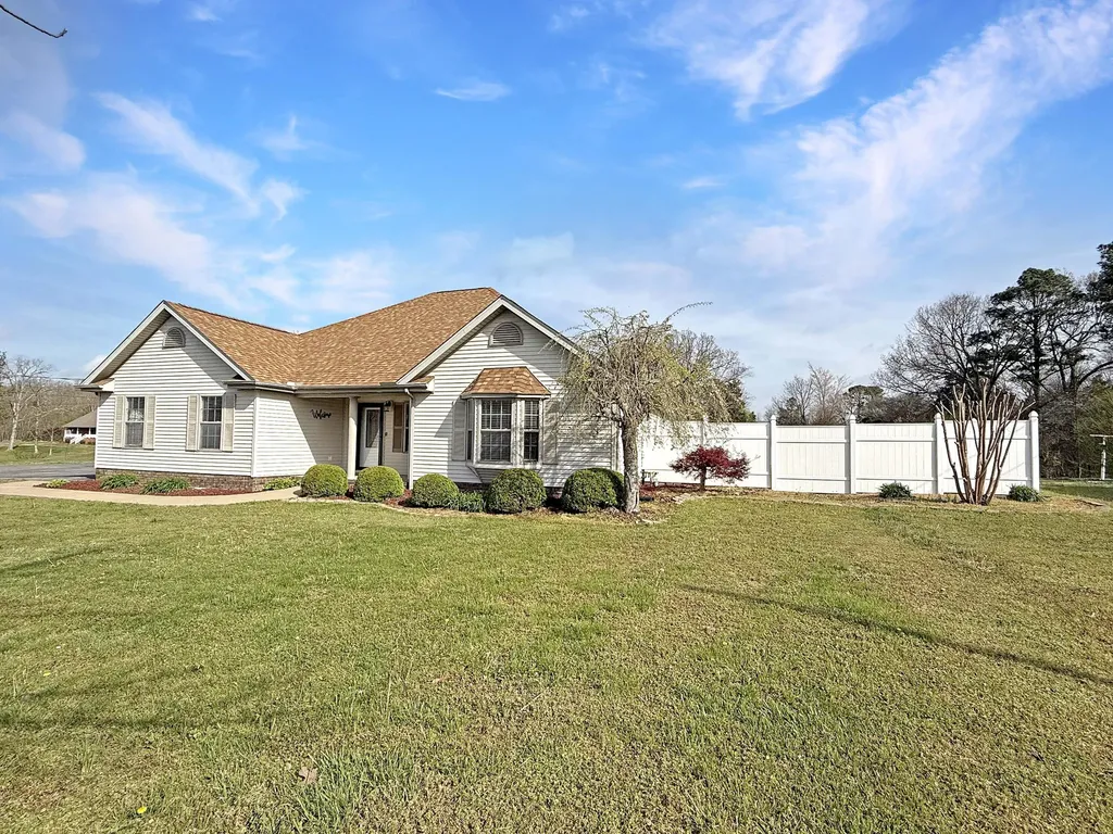 150 Wrather Road Murray KY 42071