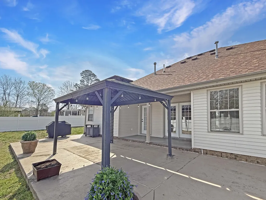 150 Wrather Road Murray KY 42071