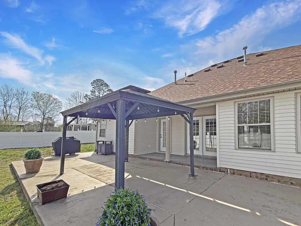 150 Wrather Road Murray KY 42071