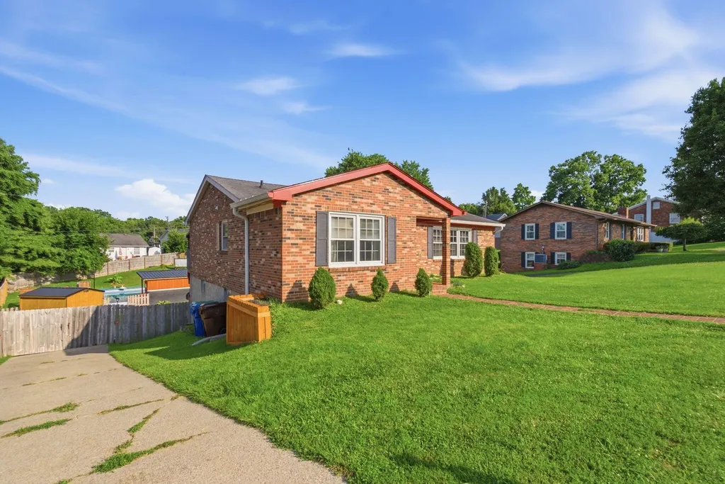 13 Bel Air Drive Winchester KY 40391