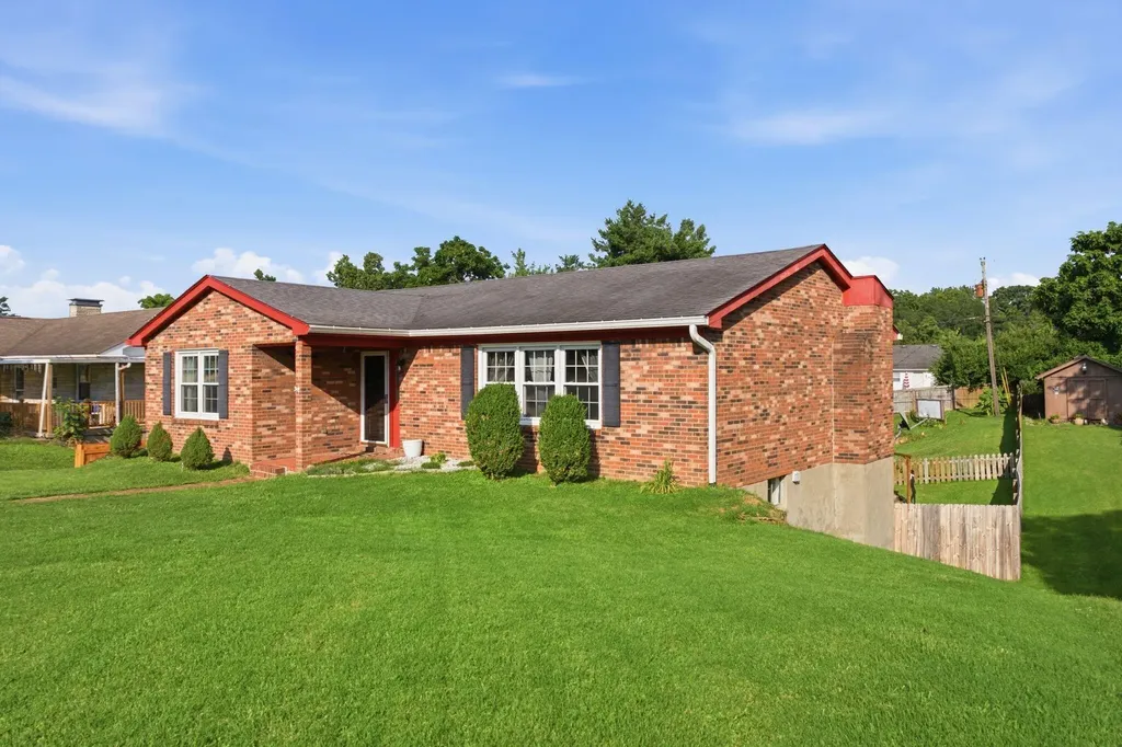 13 Bel Air Drive Winchester KY 40391