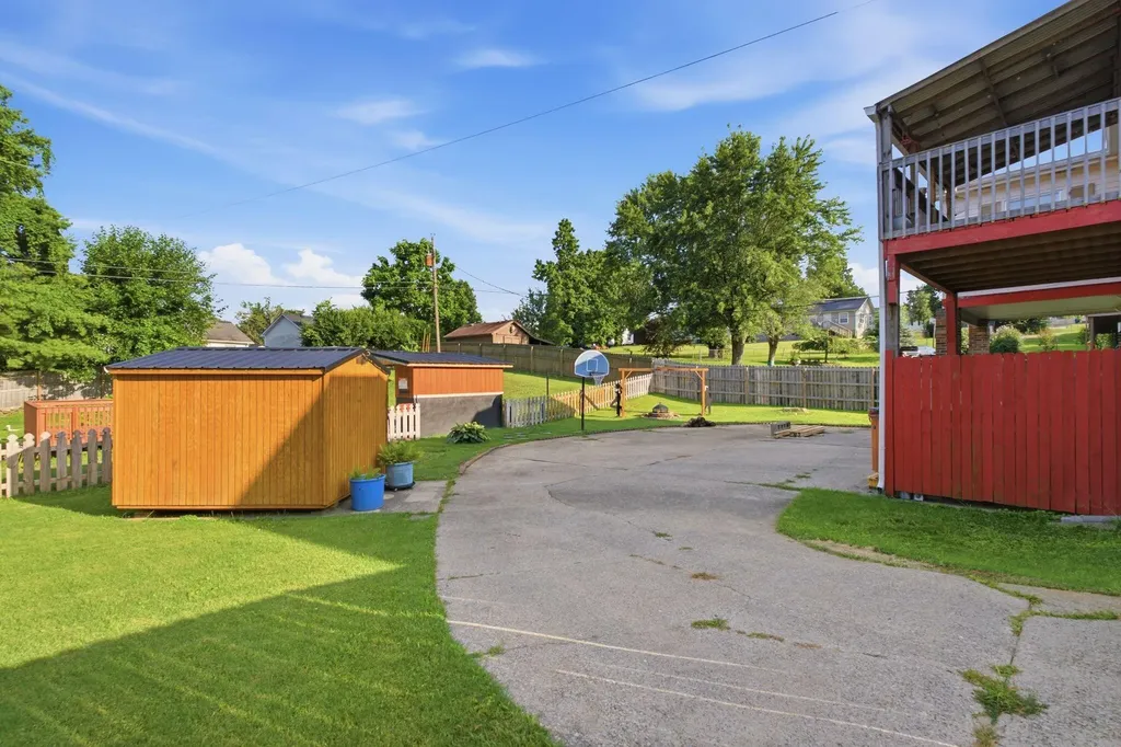 13 Bel Air Drive Winchester KY 40391