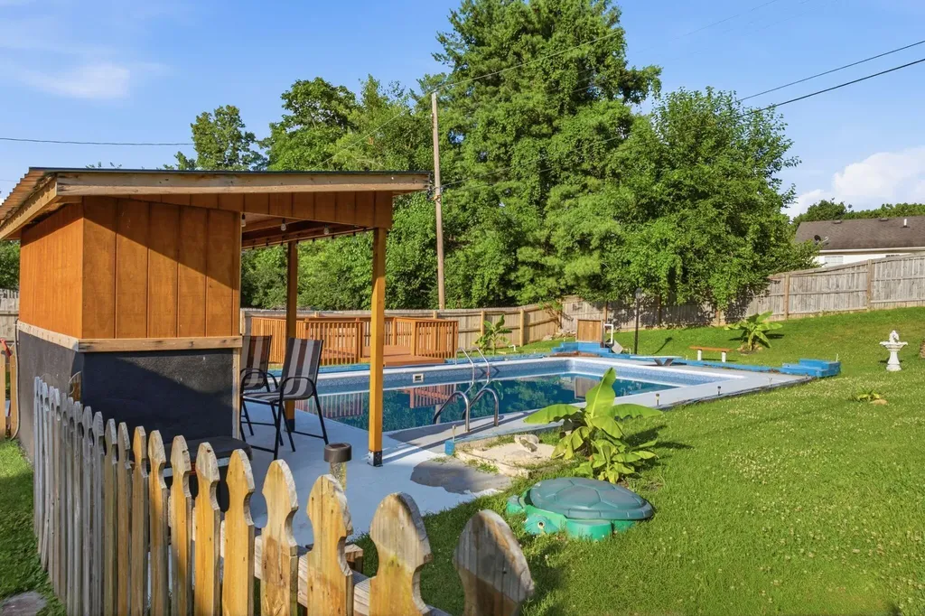 13 Bel Air Drive Winchester KY 40391