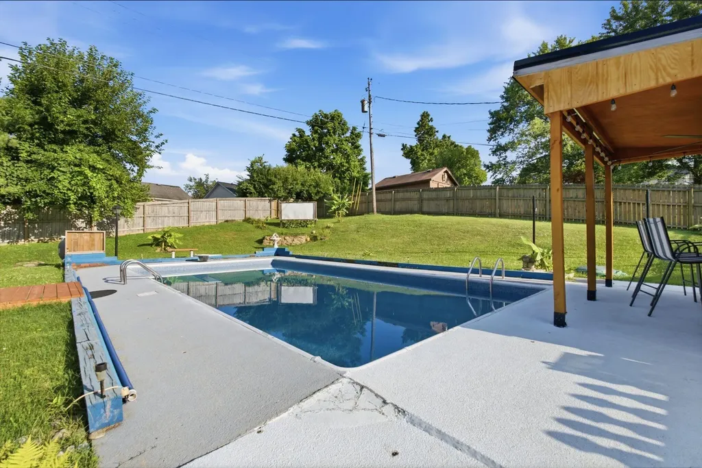 13 Bel Air Drive Winchester KY 40391