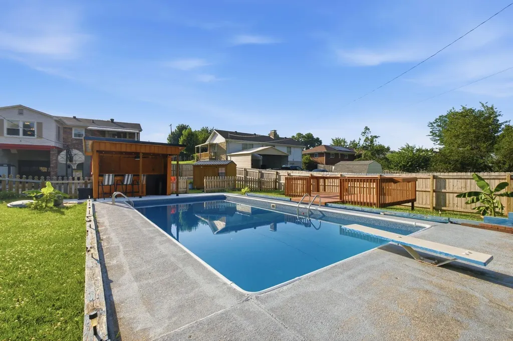 13 Bel Air Drive Winchester KY 40391