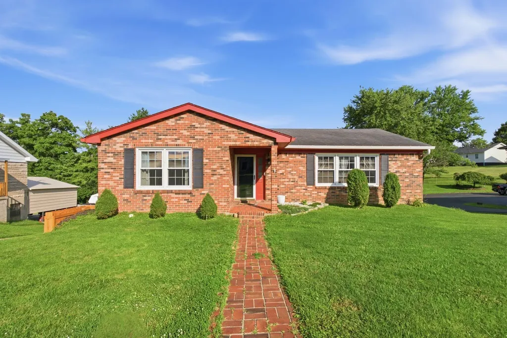 13 Bel Air Drive Winchester KY 40391