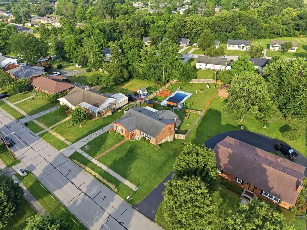 13 Bel Air Drive Winchester KY 40391