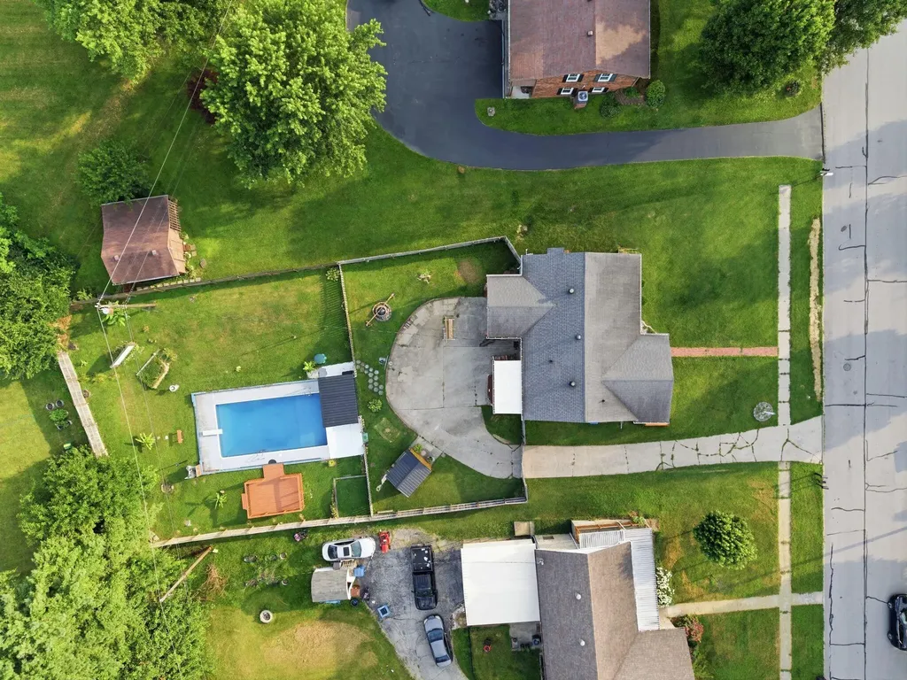 13 Bel Air Drive Winchester KY 40391