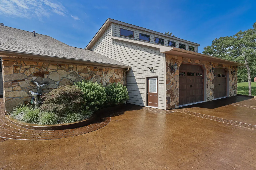 136 Lake Drive Benton KY 42025