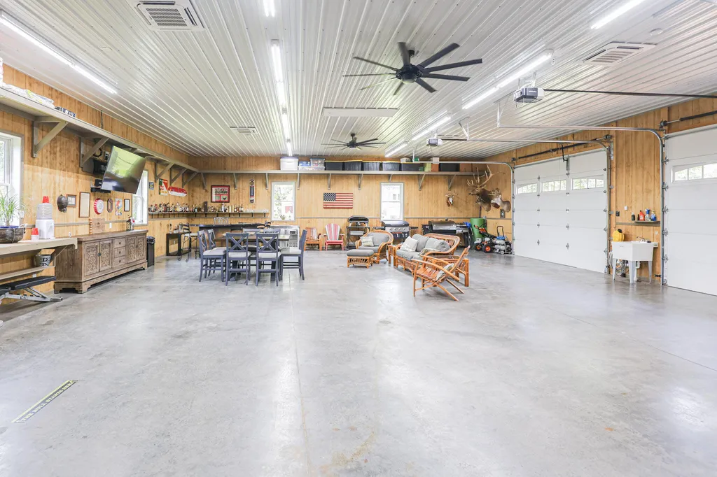 136 Lake Drive Benton KY 42025