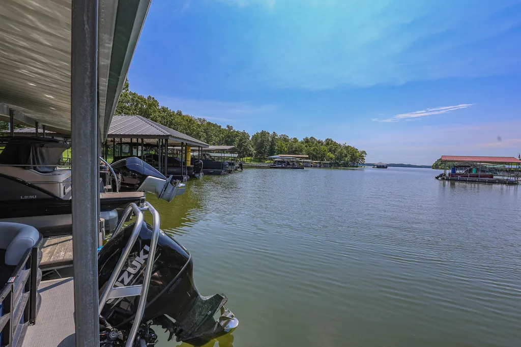 136 Lake Drive Benton KY 42025