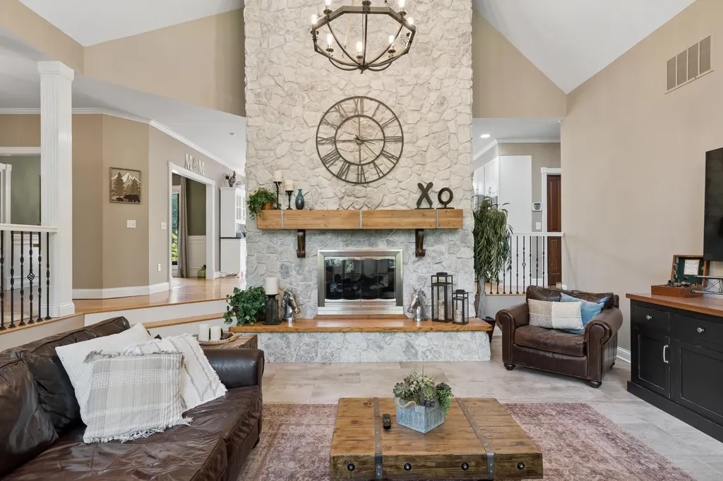 3115 Island Ford Road Madisonville KY 42431