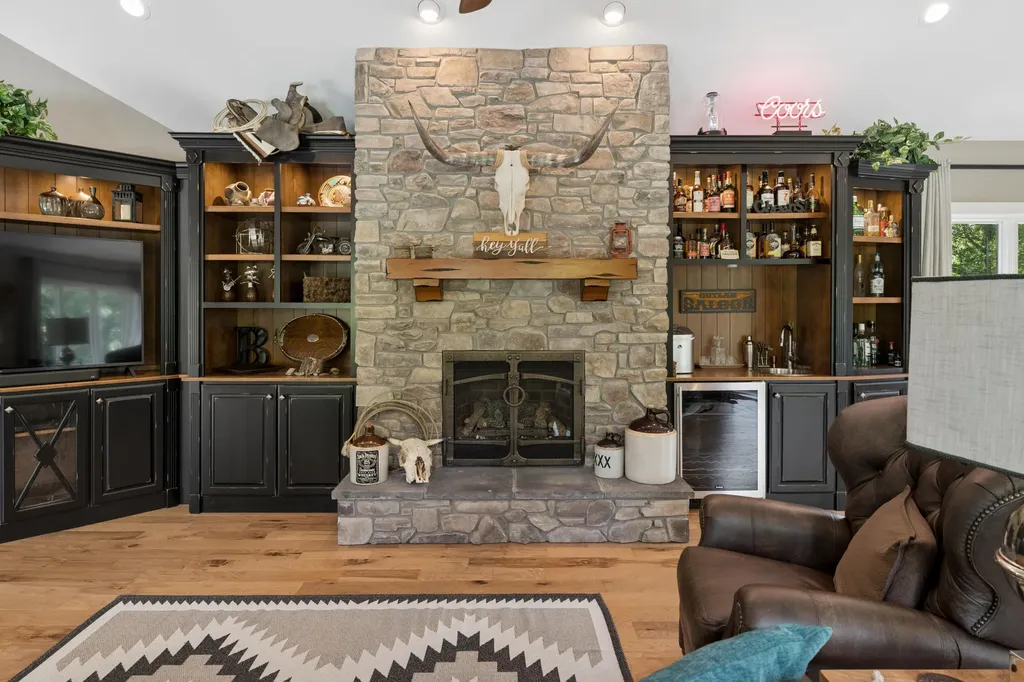 3115 Island Ford Road Madisonville KY 42431