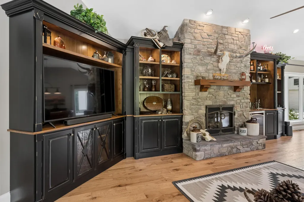 3115 Island Ford Road Madisonville KY 42431