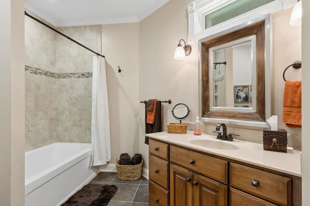 3115 Island Ford Road Madisonville KY 42431