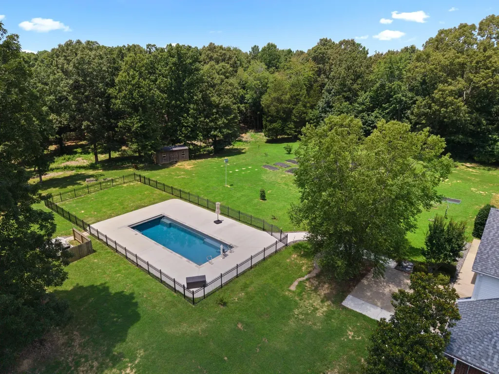 1075 Bent Creek Drive Benton KY 42025