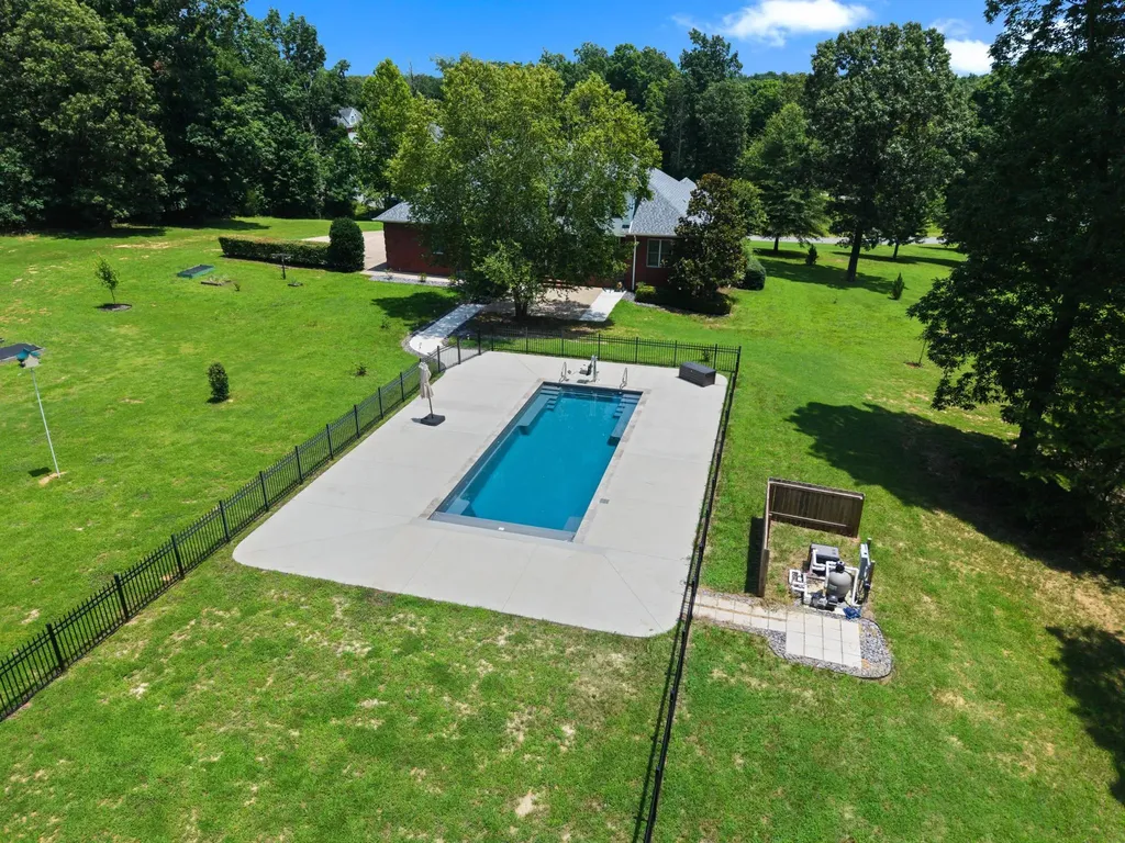 1075 Bent Creek Drive Benton KY 42025