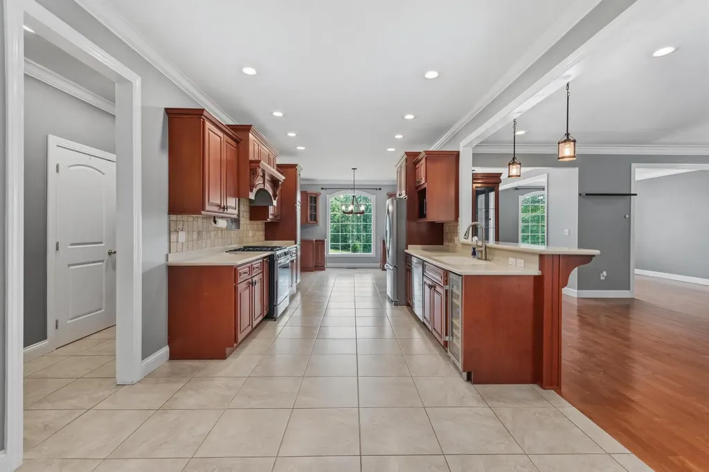 1075 Bent Creek Drive Benton KY 42025