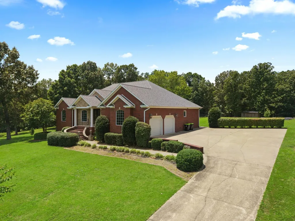 1075 Bent Creek Drive Benton KY 42025