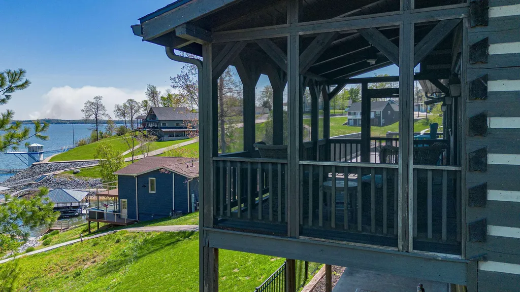 458 Sherwood Drive Gilbertsville KY 42044