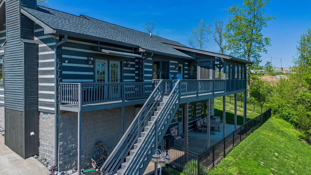 458 Sherwood Drive Gilbertsville KY 42044