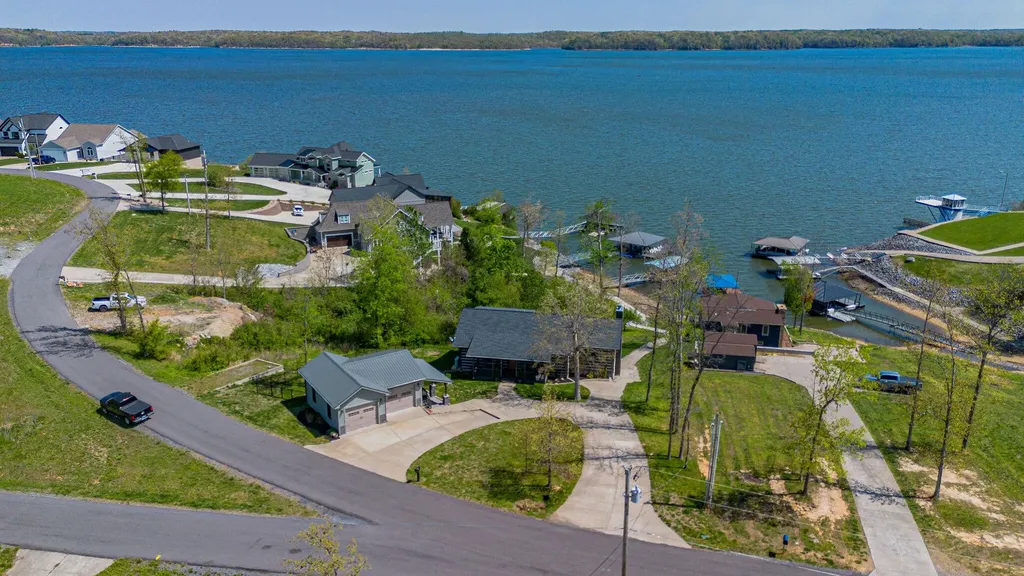 458 Sherwood Drive Gilbertsville KY 42044