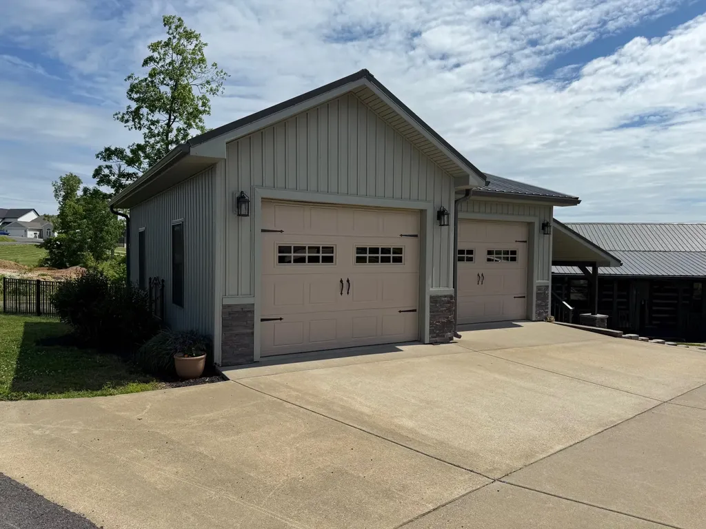 458 Sherwood Drive Gilbertsville KY 42044